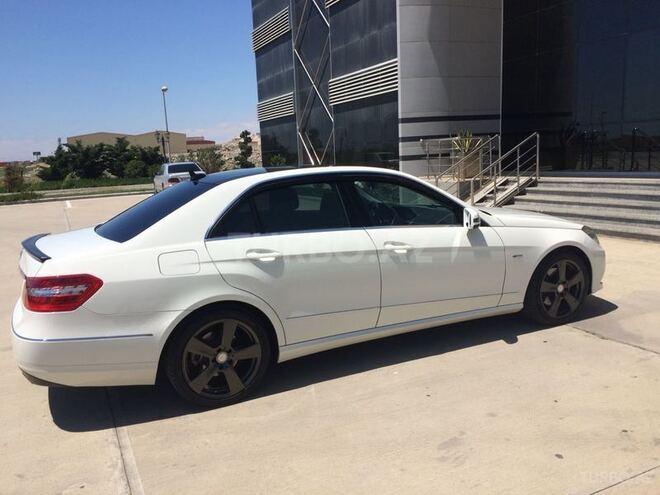 Mercedes E 250 2011, 153,000 km - 2.5 l - Bakı