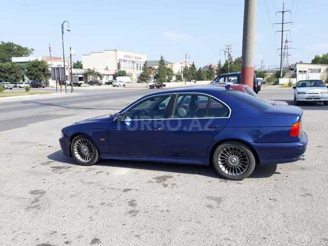 BMW 528 1996, 300,000 km - 2.8 l - Quba