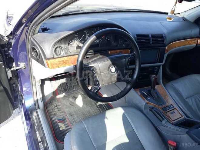 BMW 528 1996, 300,000 km - 2.8 l - Quba