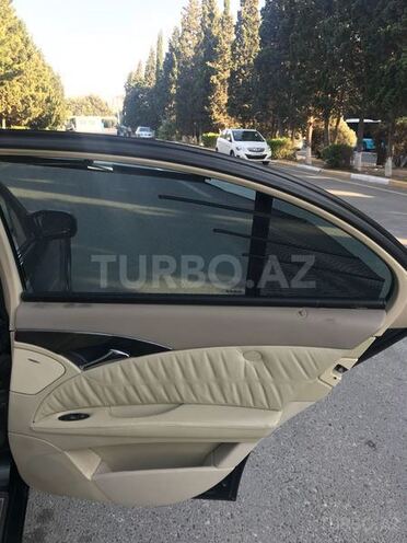 Mercedes E 320 2003, 235,000 km - 3.2 l - Sumqayıt
