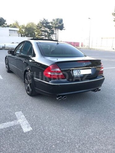 Mercedes E 320 2003, 235,000 km - 3.2 l - Sumqayıt