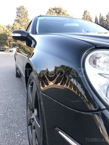 Mercedes E 320 2003, 235,000 km - 3.2 l - Sumqayıt