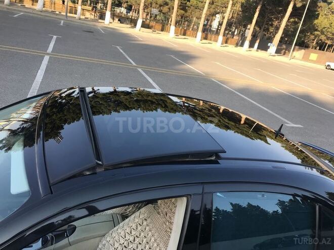 Mercedes E 320 2003, 235,000 km - 3.2 l - Sumqayıt