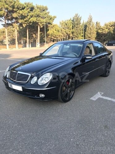 Mercedes E 320 2003, 235,000 km - 3.2 l - Sumqayıt