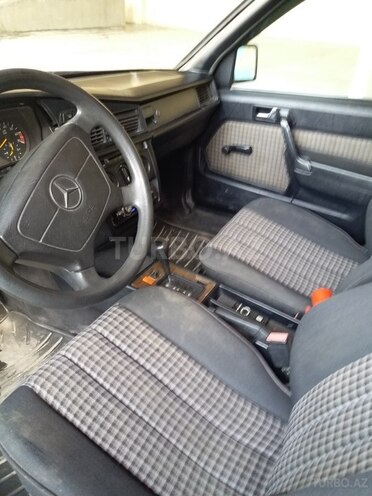 Mercedes 190 1992, 290,000 km - 1.8 л - Bərdə