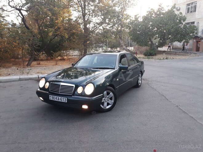 Mercedes E 240 1998, 312,000 km - 2.4 l - Bakı