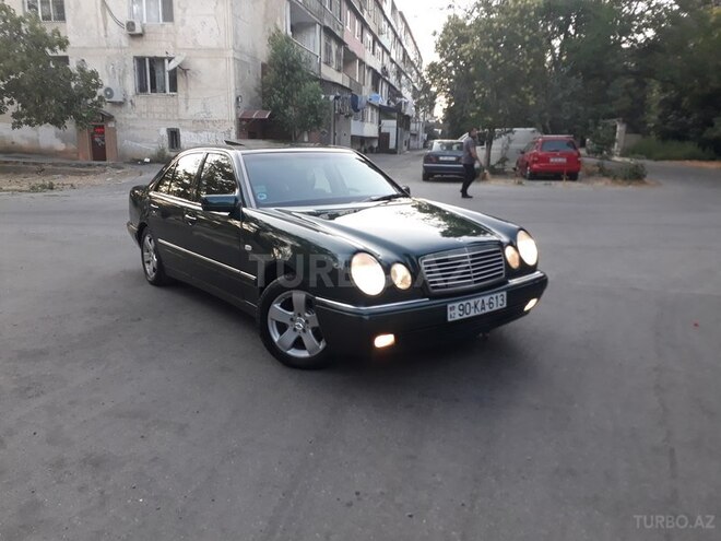 Mercedes E 240 1998, 312,000 km - 2.4 l - Bakı