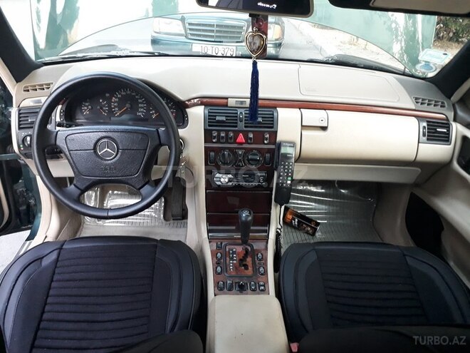 Mercedes E 240 1998, 312,000 km - 2.4 l - Bakı