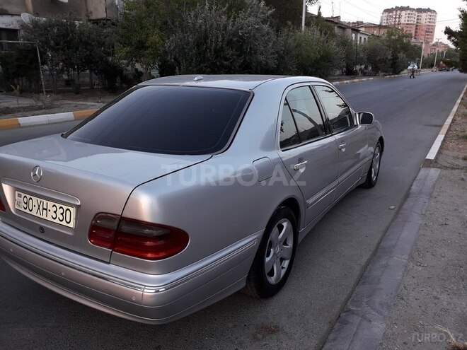Mercedes E 220 2001, 255,433 km - 2.2 l - Sumqayıt