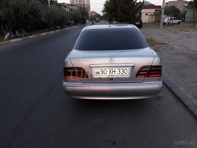 Mercedes E 220 2001, 255,433 km - 2.2 l - Sumqayıt