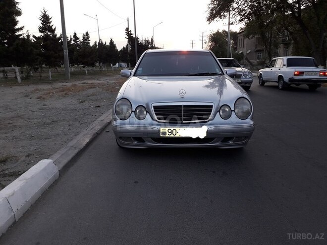 Mercedes E 220 2001, 245,523 km - 2.2 l - Sumqayıt