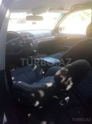 Mercedes E 220 2003, 267,500 km - 2.2 л - Bakı
