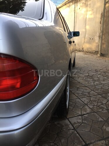 Mercedes E 240 1997, 249,202 km - 2.4 л - Bakı