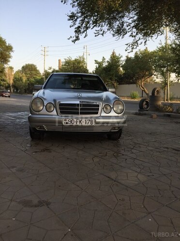 Mercedes E 240 1997, 249,202 km - 2.4 л - Bakı