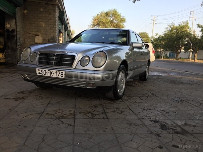 Mercedes E 240 1997, 249,202 km - 2.4 л - Bakı