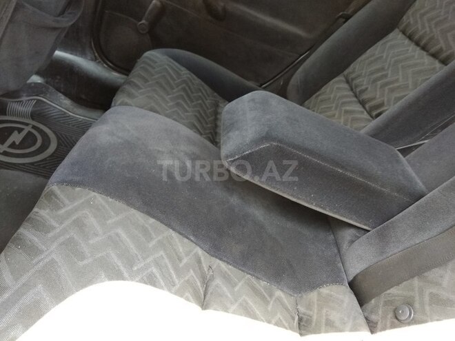 Opel Vectra 1999, 292,000 km - 1.8 л - Sumqayıt