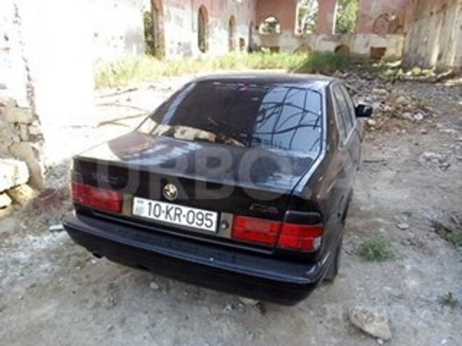 BMW 528 1989, 300,000 km - 2.8 л - Bakı