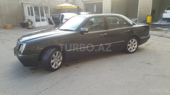 Mercedes E 220 2000, 318,422 km - 0.2 л - Bakı