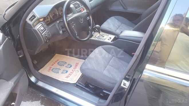 Mercedes E 220 2000, 318,422 km - 0.2 л - Bakı