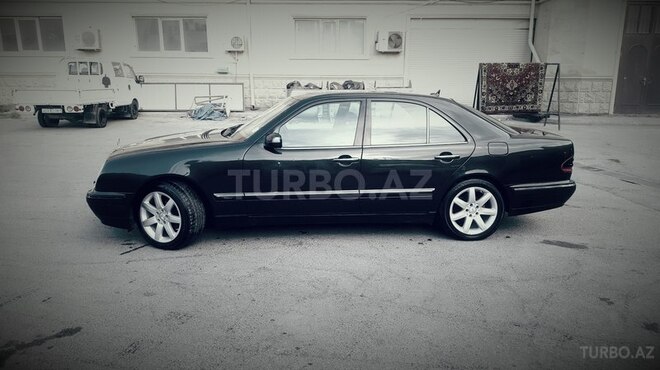 Mercedes E 220 2000, 318,422 km - 0.2 л - Bakı