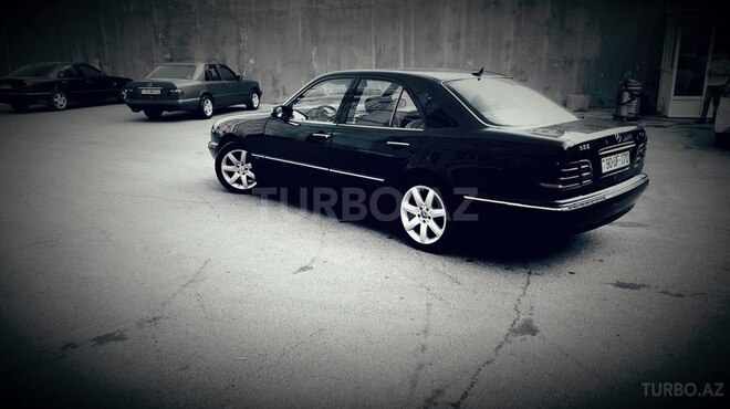 Mercedes E 220 2000, 318,422 km - 0.2 л - Bakı