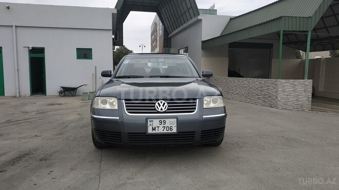 Volkswagen Passat 2003, 235,680 km - 1.8 l - Gəncə