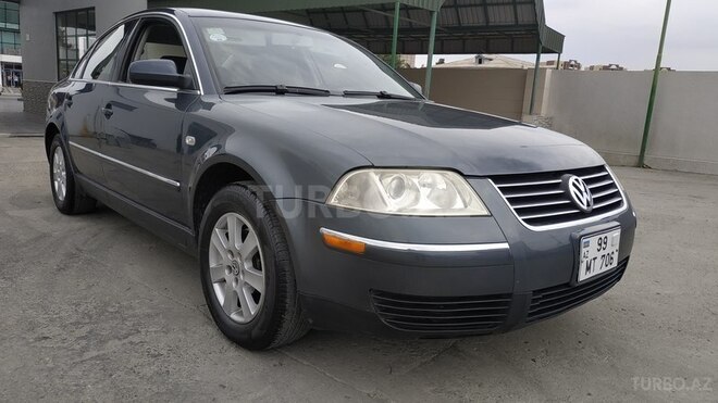 Volkswagen Passat 2003, 235,680 km - 1.8 l - Gəncə