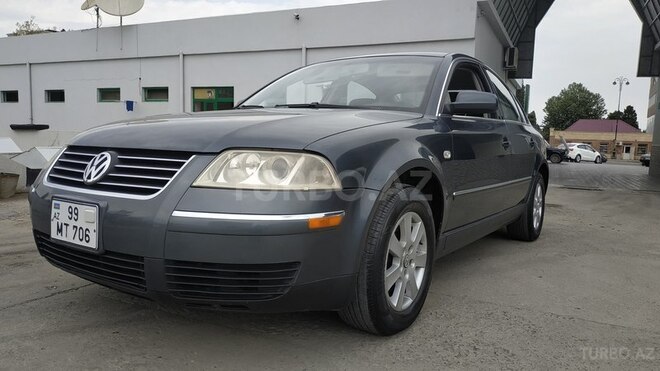 Volkswagen Passat 2003, 235,680 km - 1.8 l - Gəncə