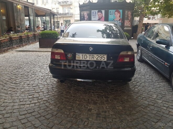BMW 523 1996, 305,000 km - 2.5 л - Bakı