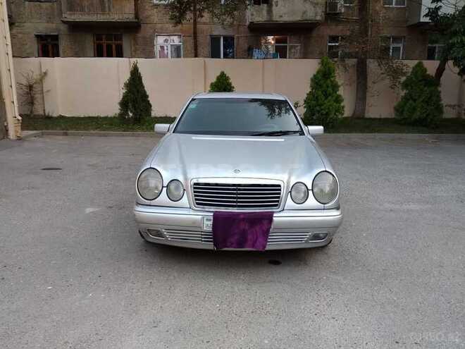 Mercedes E 220 1999, 200,600 km - 2.2 l - Bakı