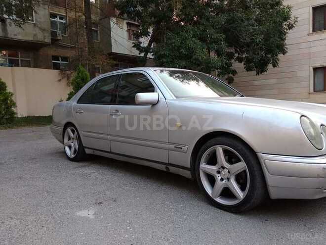 Mercedes E 220 1999, 200,600 km - 2.2 l - Bakı