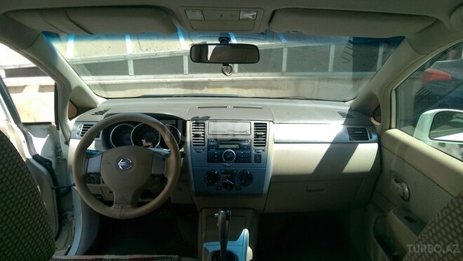 Nissan Tiida 2008, 240,000 km - 1.6 л - Bakı