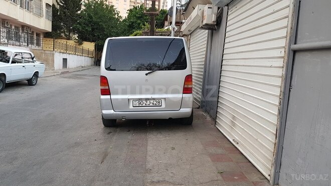 Mercedes Vito 2002, 240,000 km - 2.8 l - Bakı