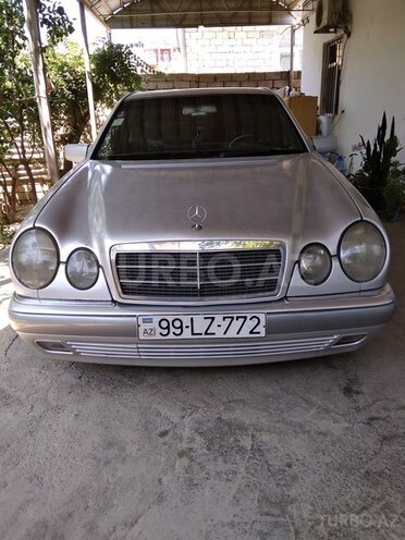 Mercedes E 320 1996, 390,000 km - 3.2 л - Bakı