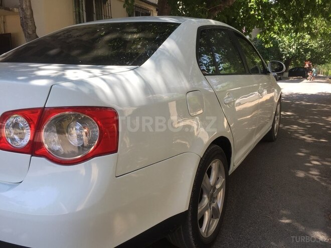 Volkswagen Jetta 2009, 126,655 km - 1.6 l - Sumqayıt