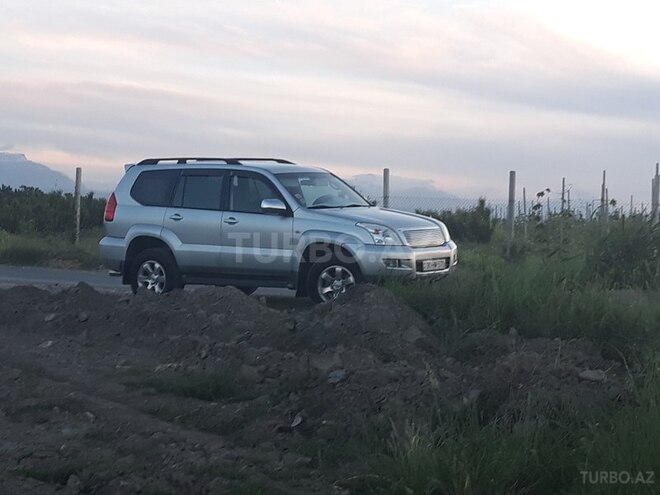 Toyota Prado 2003, 205,000 km - 2.7 l - Quba