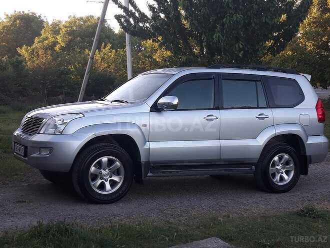 Toyota Prado 2003, 205,000 km - 2.7 l - Quba