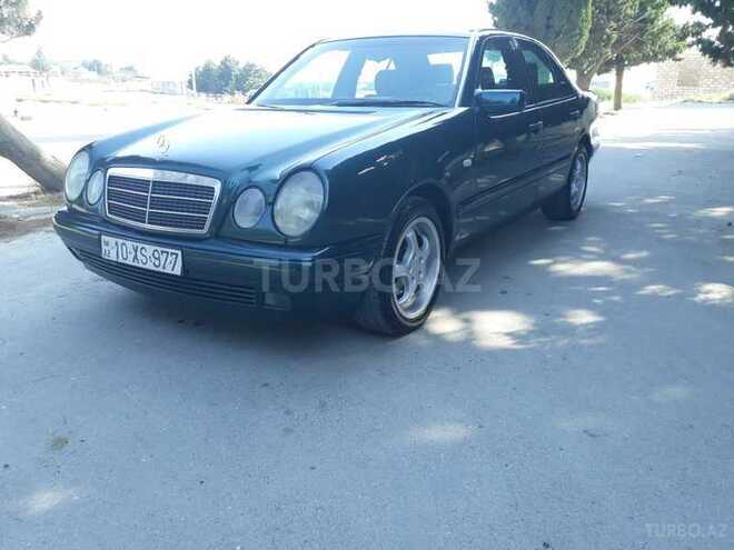 Mercedes E 220 1996, 452,882 km - 2.2 l - Astara