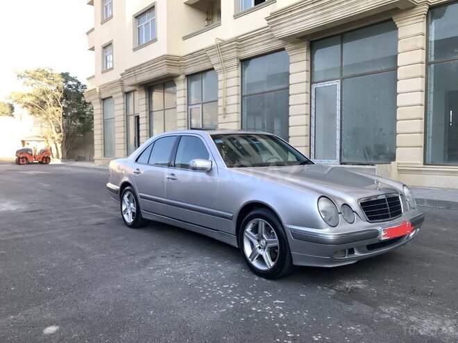 Mercedes E 280 2000, 223,000 km - 2.8 l - Bakı