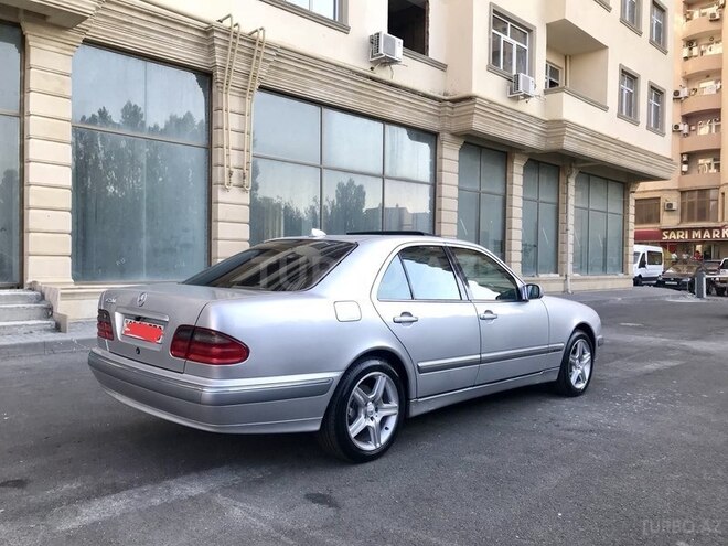 Mercedes E 280 2000, 223,000 km - 2.8 l - Bakı