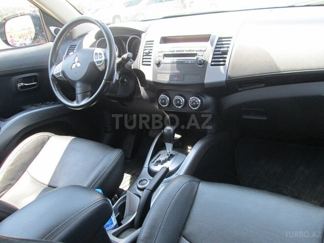 Mitsubishi Outlander 2012, 155,000 km - 3.0 l - Bakı