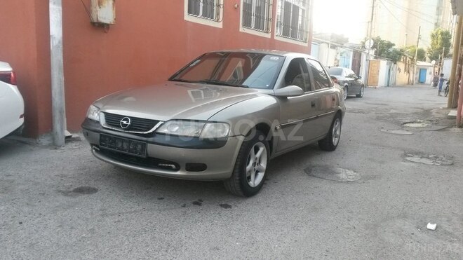 Opel Vectra 1997, 176,000 km - 1.6 l - Bakı