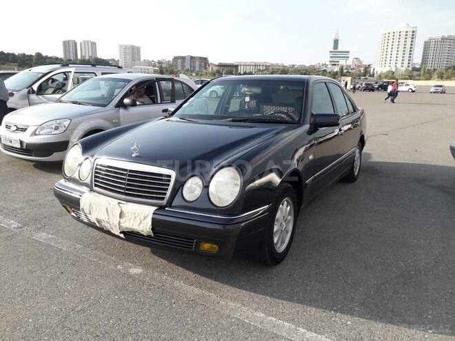 Mercedes E 230 1996, 448,000 km - 2.3 l - Bakı