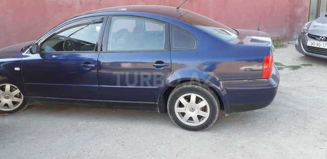 Volkswagen Passat 2000, 300,000 km - 1.6 l - Sumqayıt