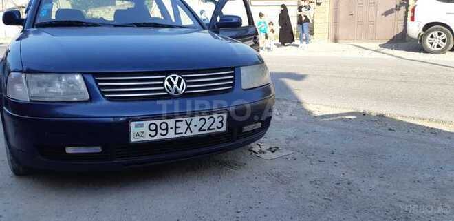 Volkswagen Passat 2000, 300,000 km - 1.6 l - Sumqayıt