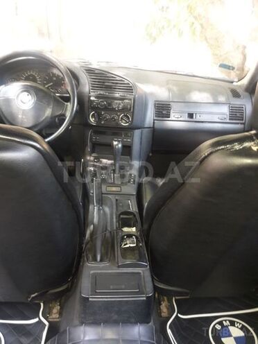 BMW 320 1993, 320,452 km - 2.0 l - Bakı