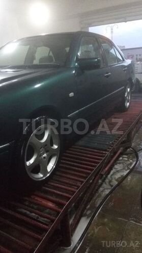 Mercedes E 240 1997, 210,000 km - 2.4 л - Bakı