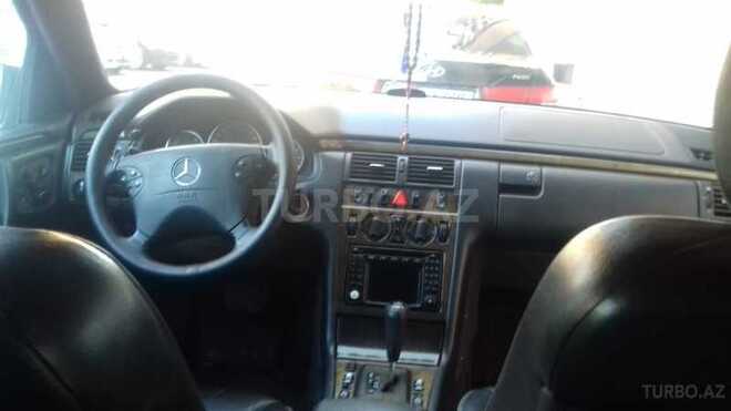 Mercedes E 240 1999, 258,154 km - 2.4 l - Bakı