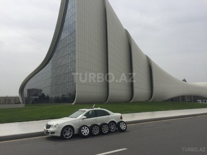 Mercedes E 220 2008, 223,000 km - 2.2 л - Bakı