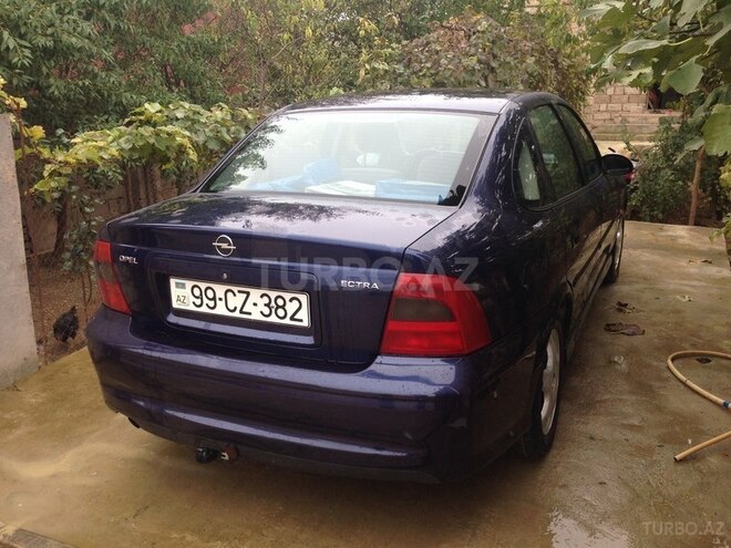 Opel Vectra 1999, 306,000 km - 1.6 l - Bakı